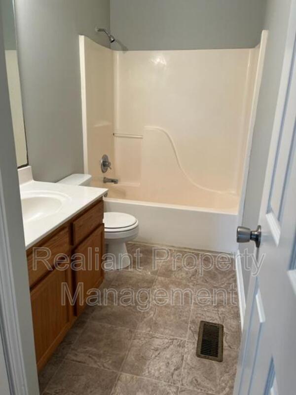 Building Photo - 689 Sherard Cir