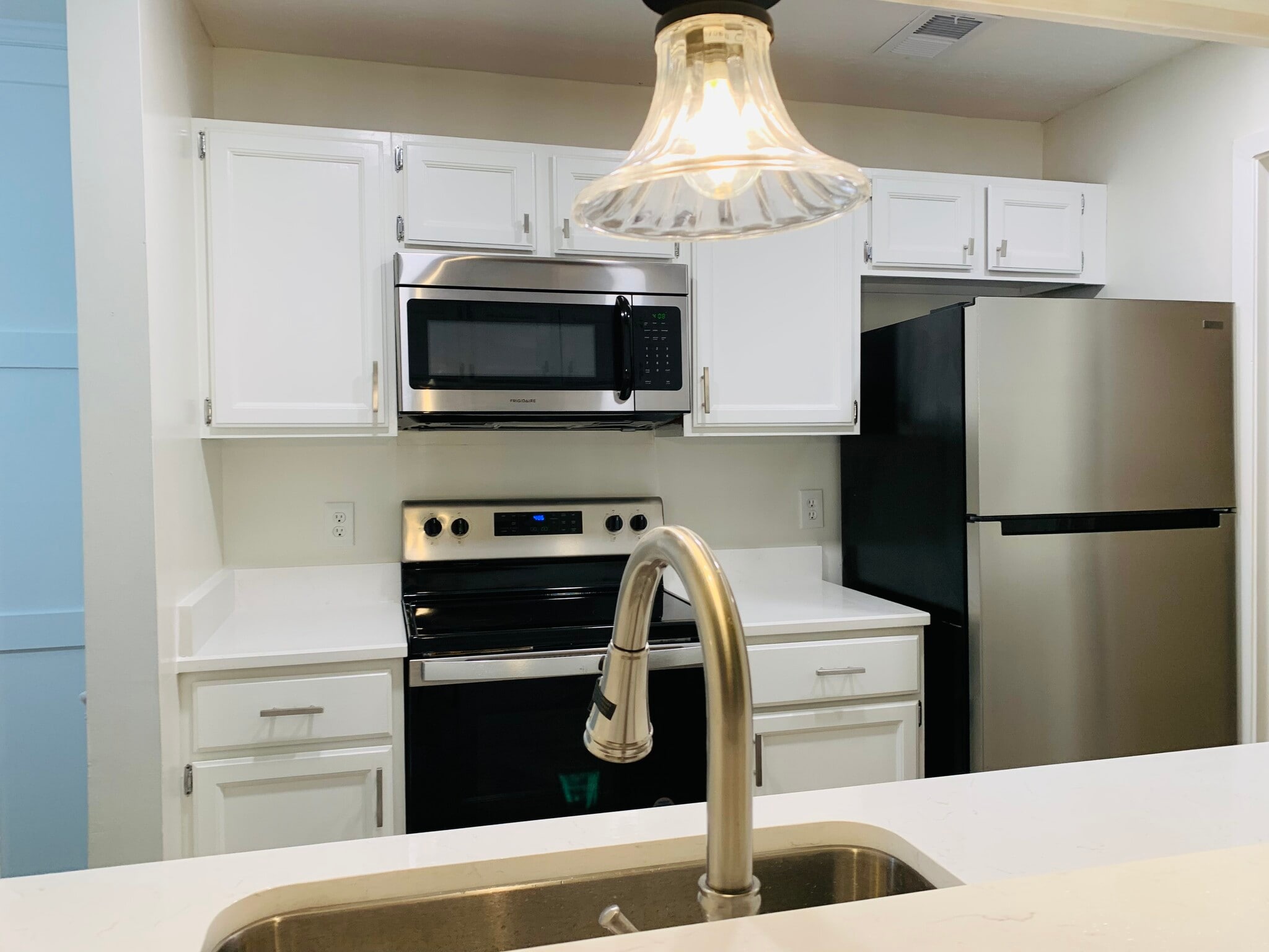 Building Photo - 524 Warm Springs Cir