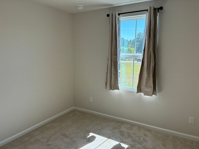 Building Photo - New Construction -3 Bedroom, 2.5 Bathroom Townhouse in  Anderson Farm Townhomes  Calabash