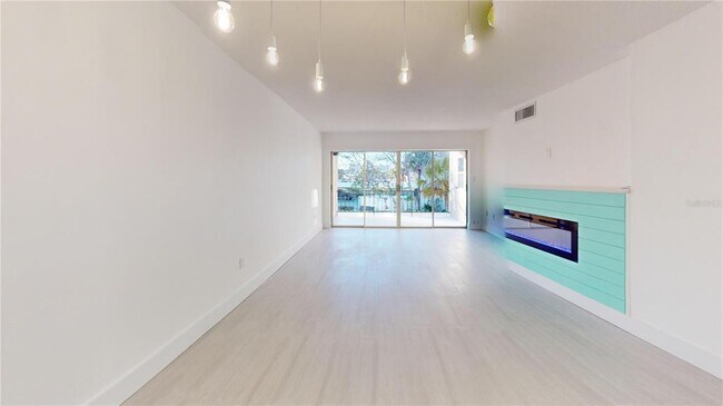 Building Photo - 301 87th Ave