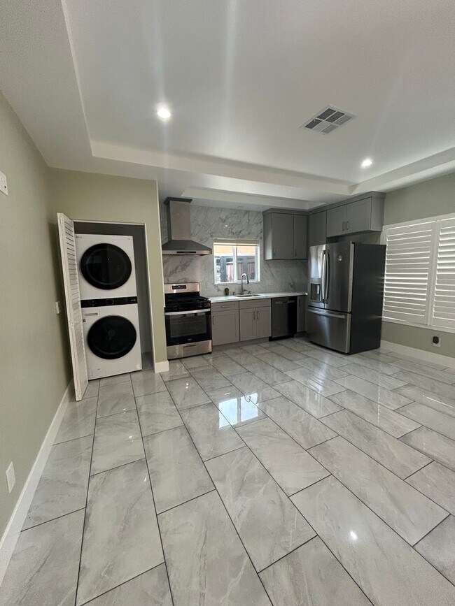 Building Photo - Beautiful Newly Built House for Rent 3Bed/...