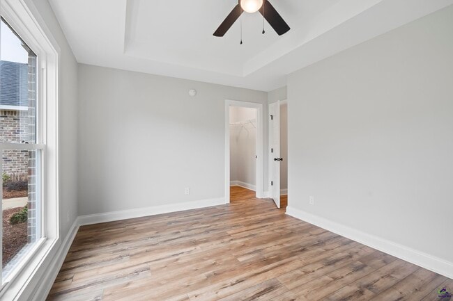 Building Photo - 168 Camden Way