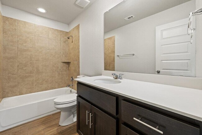 Building Photo - 236 El Dorado Rd