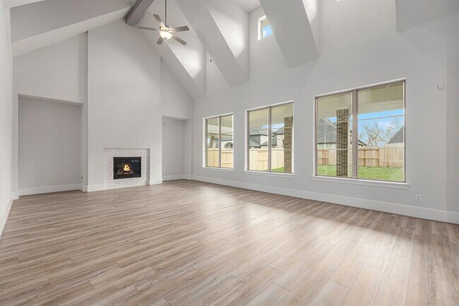 Building Photo - 9006 Meadow Bridge Dr