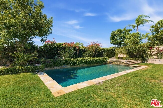 Building Photo - 6003 County Oak Rd