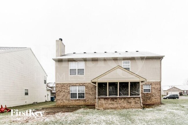 Building Photo - 860 Treyburn Green Dr