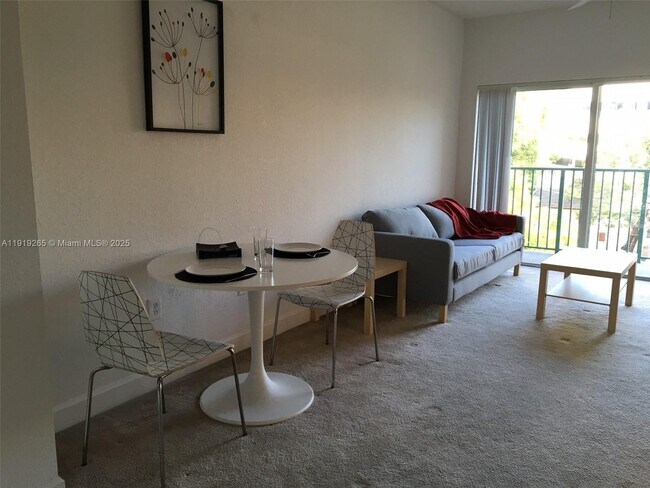 Building Photo - 6001 SW 70th St