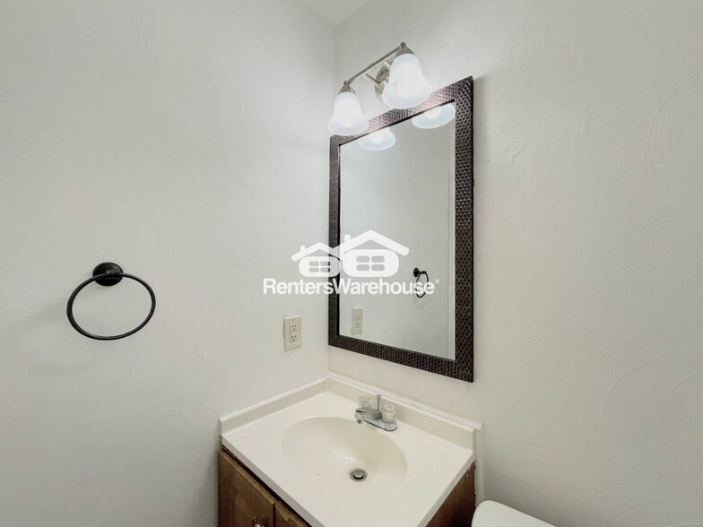 Building Photo - 5775 Albright Dr