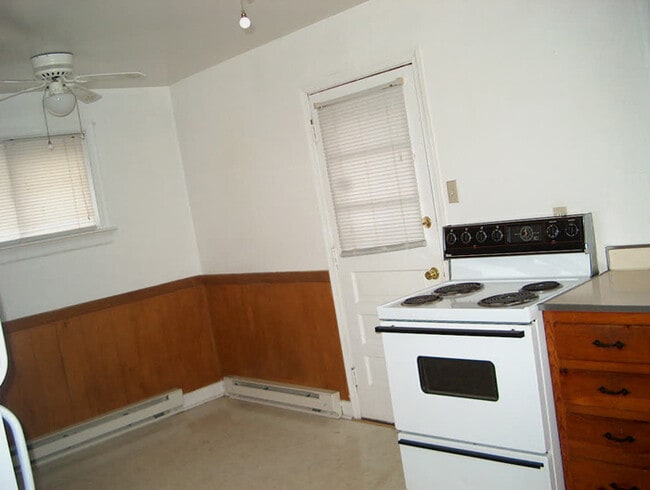 Building Photo - 9709 Royerton Dr