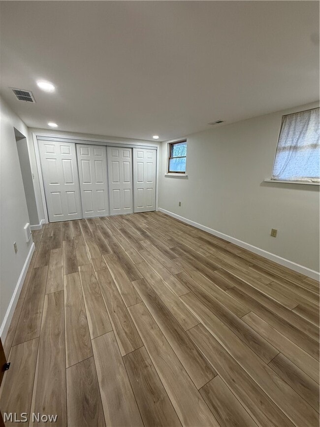 Building Photo - 1918 Buchtel St