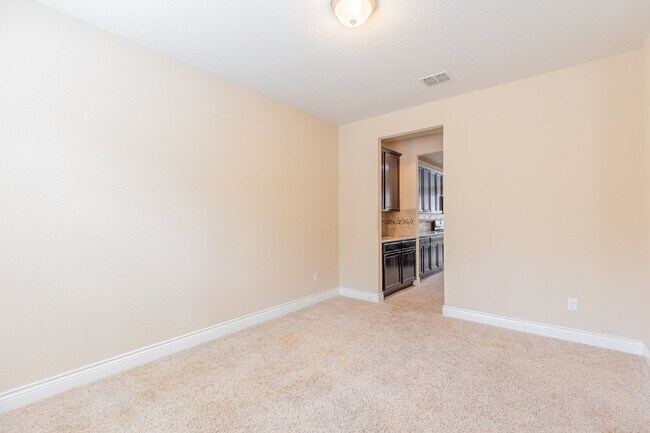 Building Photo - 3922 Retreat Run