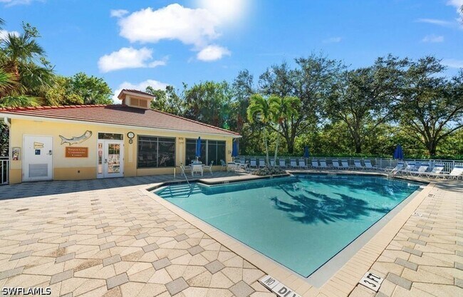 Building Photo - 817 Carrick Bend Cir