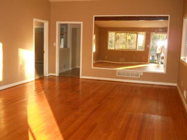 Building Photo - Great Newly Renovated Home
