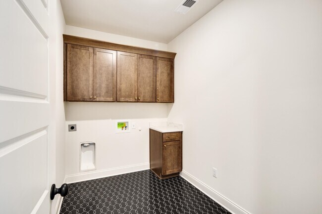 Building Photo - 12104 Stromness Ct