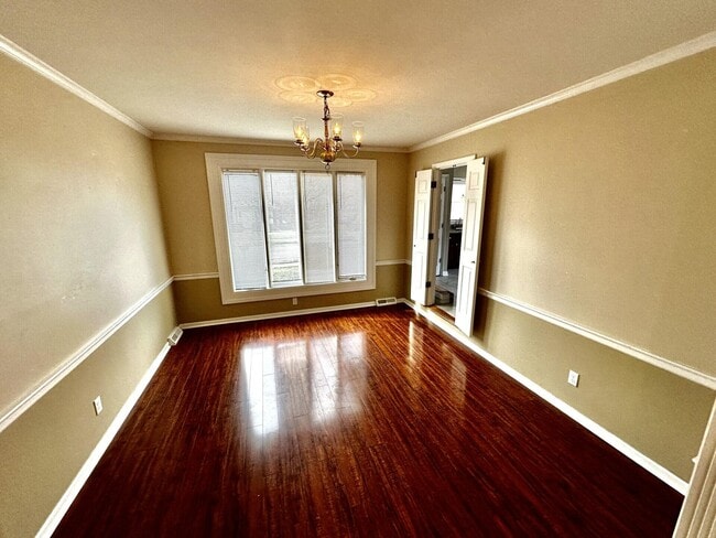 Building Photo - 2948a Candlelight Way