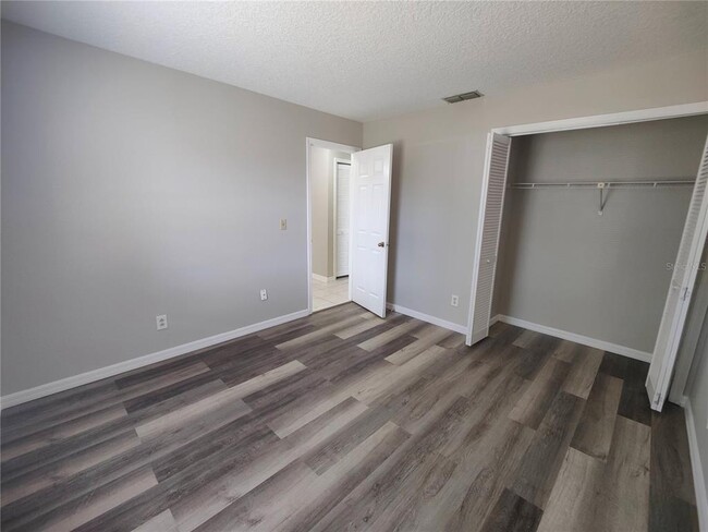Building Photo - 759 Maderia Ct