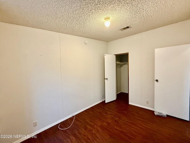 Building Photo - 2262 Chaffee Rd S