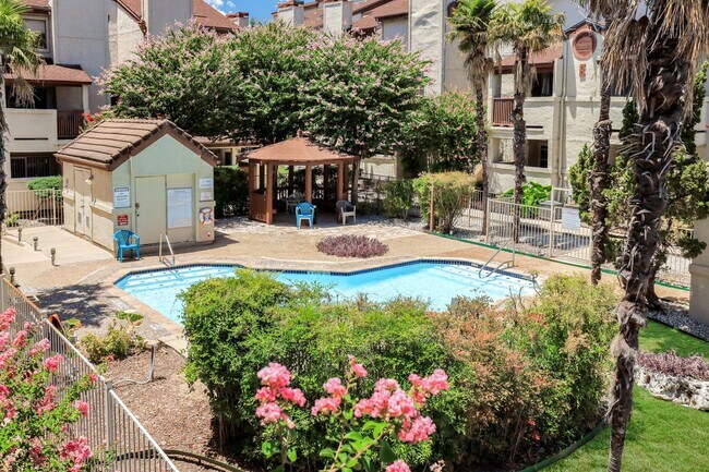 Building Photo - Stylish Two-Story Condo in the Heart of th...