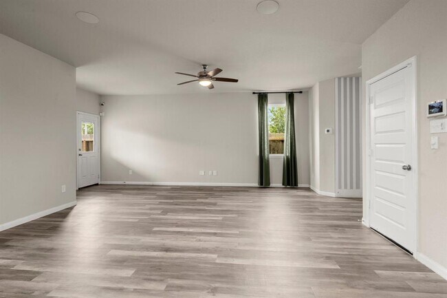 Building Photo - 22127 Regal Heights Dr