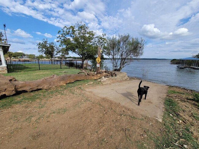 Building Photo - 161 Alexander Dr