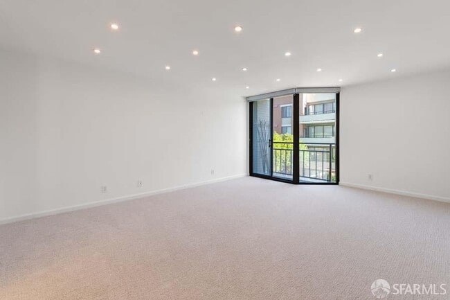 Building Photo - 101 Lombard St