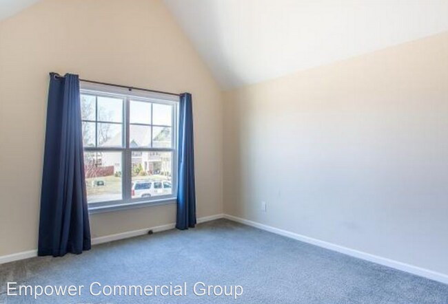 Building Photo - 4 br, 2.5 bath House - 807 Highgrove Drive