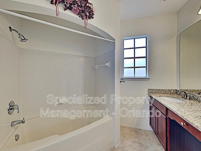 Building Photo - 1325 Rotonda Point