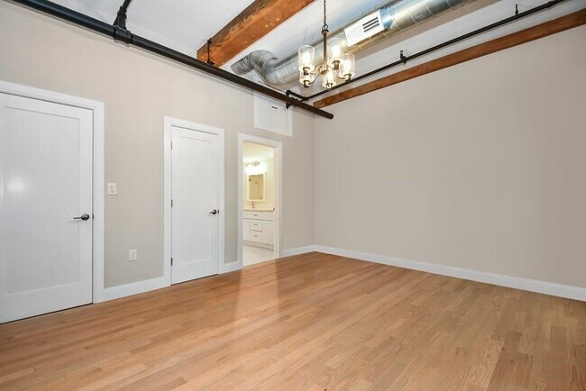 Building Photo - 17 Kearney Square