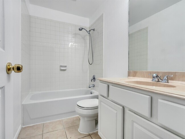Building Photo - 7211 Canda Ln