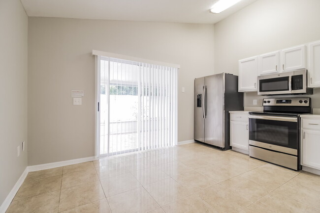 Building Photo - 7661 Harbor Bend Cir
