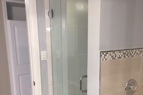 Separate shower in bathroom #1 - 1350 Curson S Ave