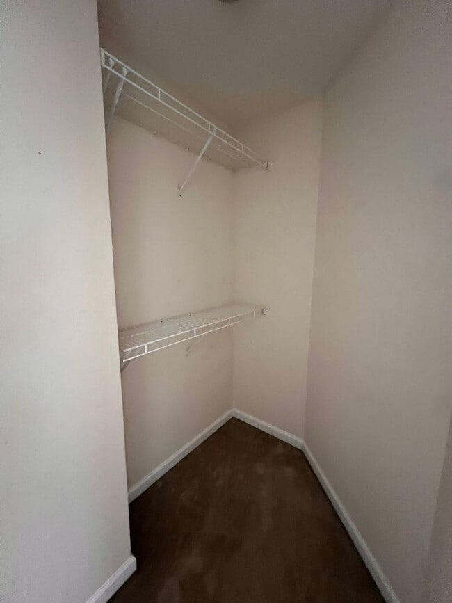 Building Photo - 6021 Cullen Dr