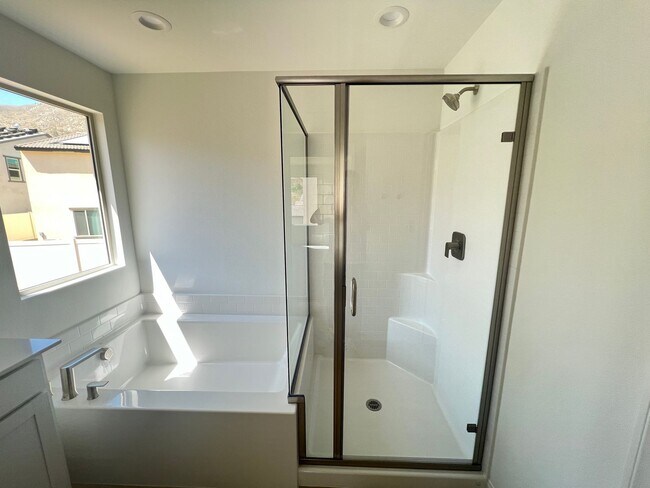 Building Photo - 21469 Thomas Ct