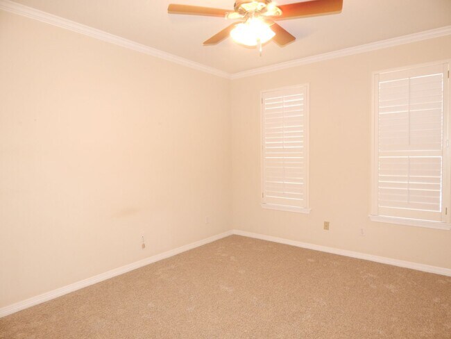 Building Photo - Coming Soon to South Tyler! Stunning 4 Bedroom, 2.5 Bath Home