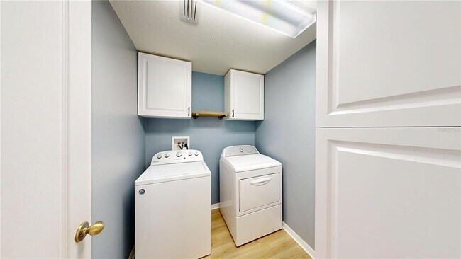 Building Photo - 1853 Atlantic Dr