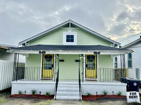 Building Photo - 1839 Saint Ferdinand St