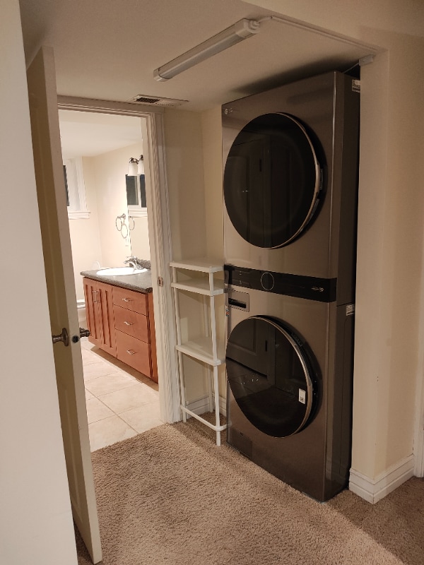 Building Photo - 1925 Logan Ave S