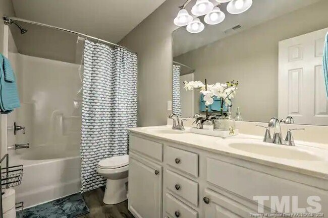 Building Photo - 3911 Volkswalk Pl