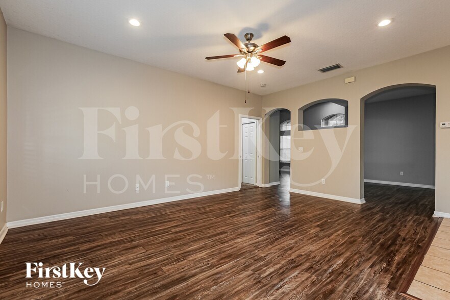 Building Photo - 1335 Emerald Hill Way