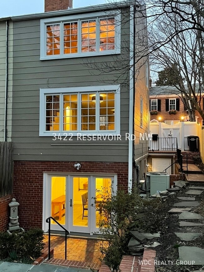 Building Photo - 3422 Reservoir Rd NW