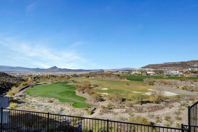 Building Photo - MacDonald Highlands Beauty With Awesome Views