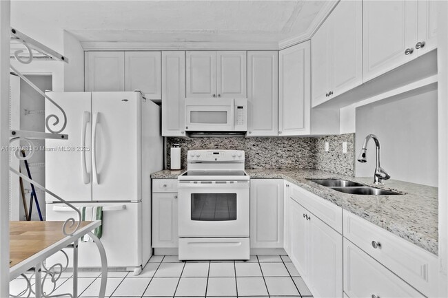 Building Photo - 12915 SW 88th Terrace