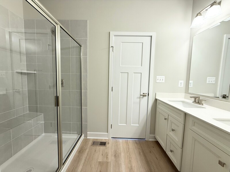 Building Photo - 7840 Blackbriar Wy