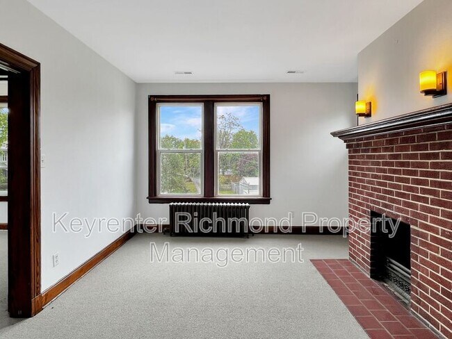 Building Photo - 2806 Hawthorne Ave