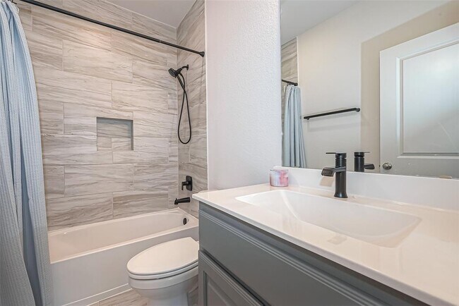 Building Photo - 2203 Crystal Reef Ct