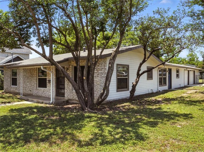 Primary Photo - 1604 Springdale Rd
