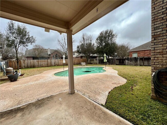 Building Photo - 15521 Whistling Straits Dr