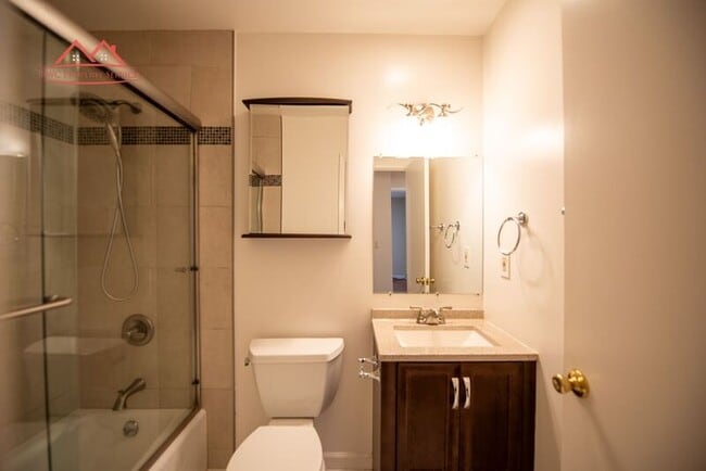 Building Photo - 2135 Hikido Dr