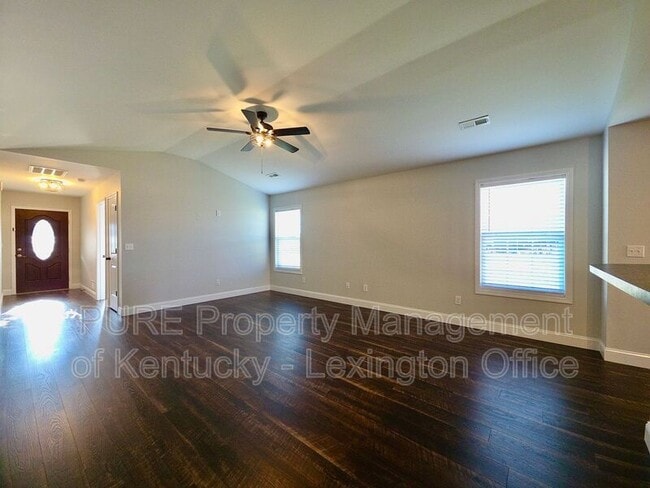 Building Photo - 106 John Davis Dr