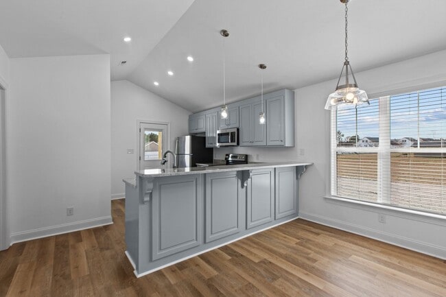 Building Photo - New Construction!